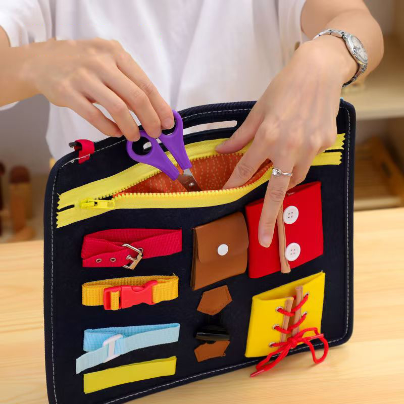 Montessori Busy Board for Todd - Travel Accessories For Toddlers 评论和价格
