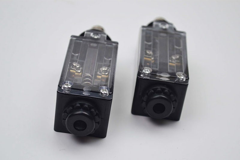 3pcs/lot Travel Switch UKS UKT - Travel Accessories Manufacturer 评论和价格